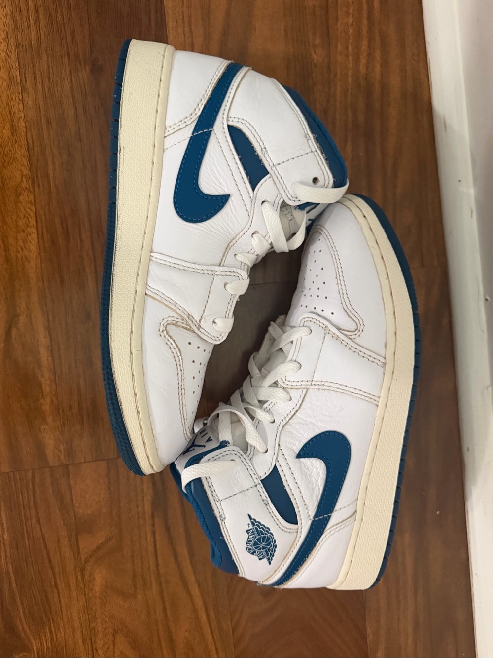 Jordan Kids industrial blue High-Top Sneakers - Picture 2 of 9